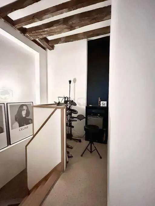 Apartment Duplex Sur 2 Etages - Le Marais - Centre