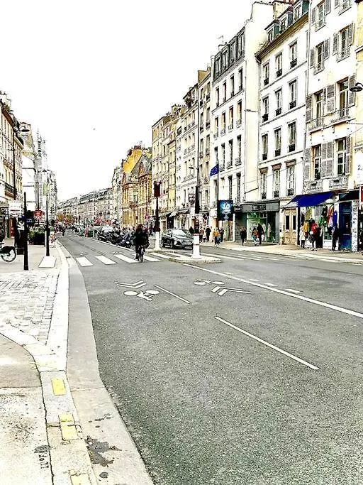 Apartment Duplex Sur 2 Etages - Le Marais - Centre Paris