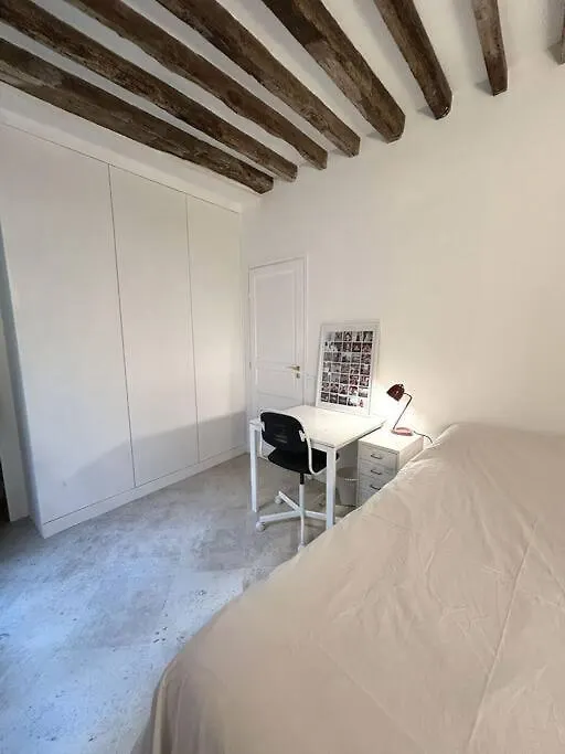 Duplex Sur 2 Etages - Le Marais - Centre Апартаменты Париж