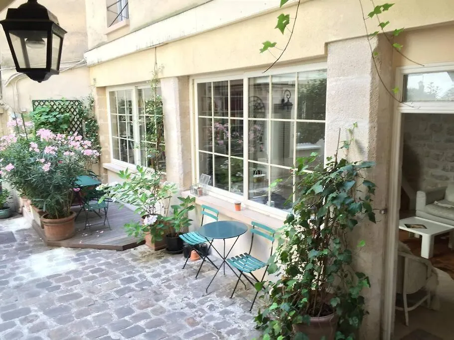Duplex Sur 2 Etages - Le Marais - Centre 巴黎